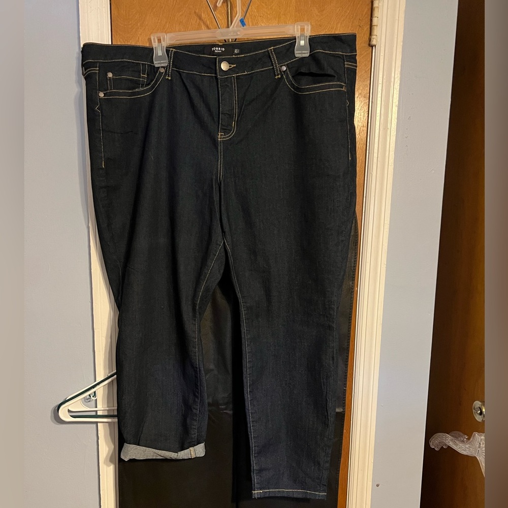 Dark wash stretch skinny jeans